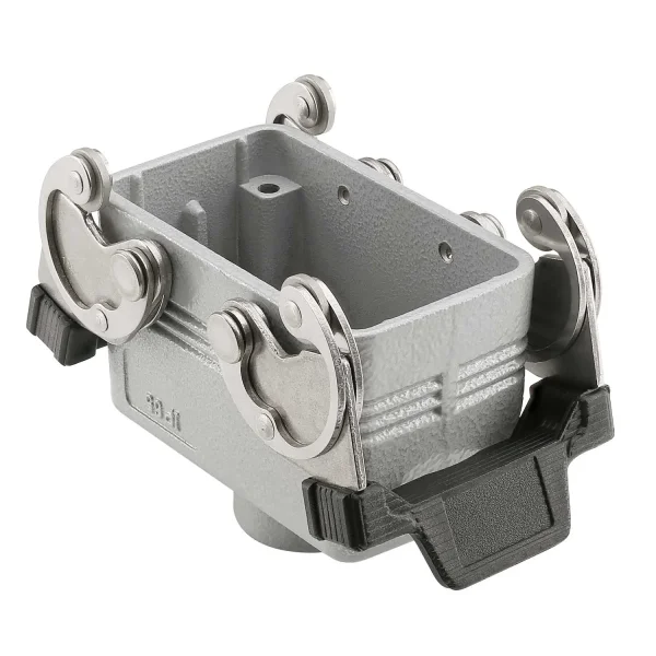 Tüllengehäuse mit 4 Bolzen und geradem